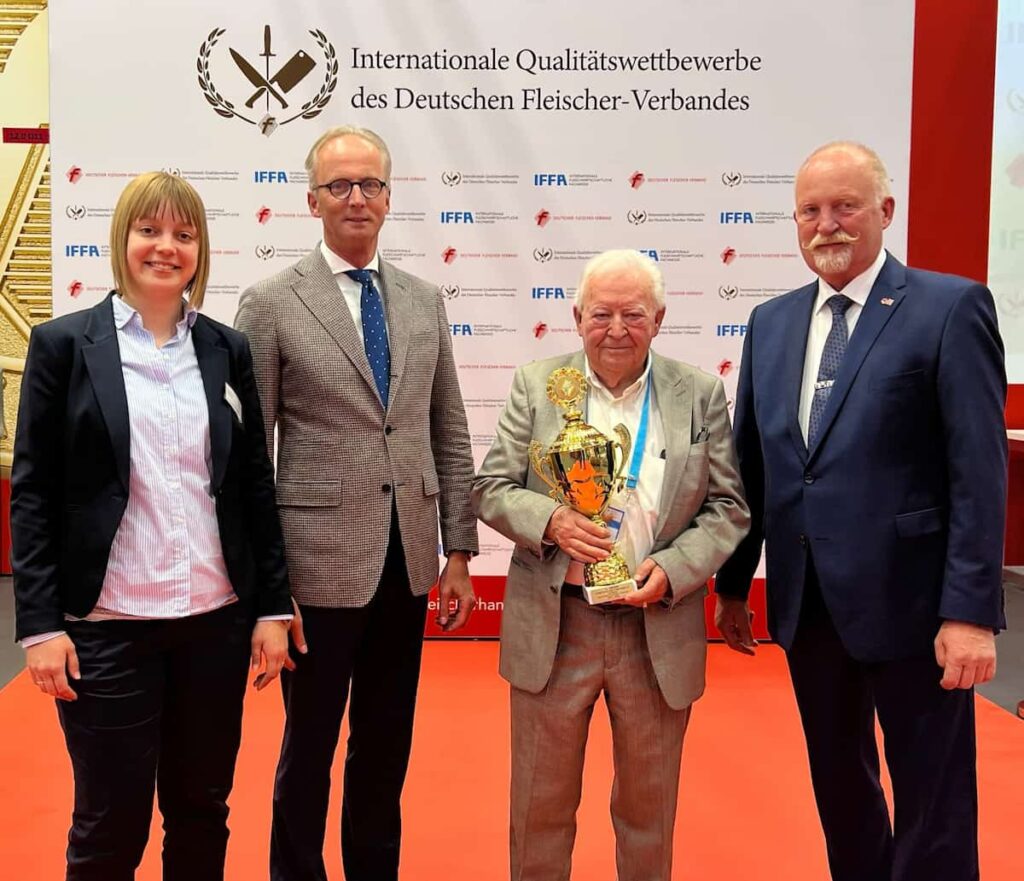 premio de honor IFFA Beher