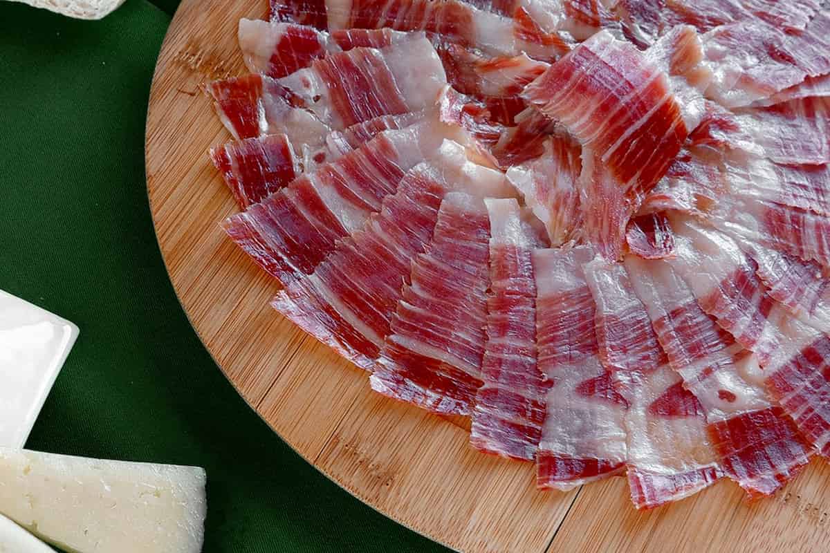 cuántos platos salen de un jamón Beher